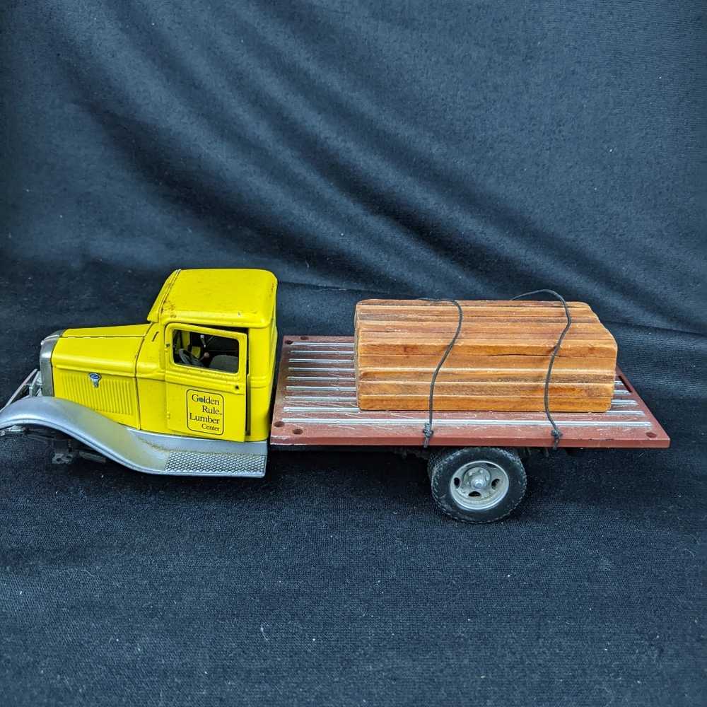*as is* 1934 golden rule lumber Ford truck